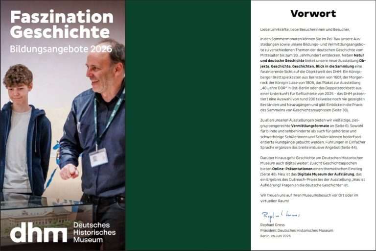 Ansicht der ersten Seiten des Flyers „Faszination Geschichte” zu den Bildungsangeboten 2026 des DHMs.