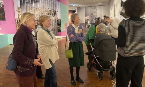 Internationaler_Frauentag_Fuehrung_Roads_not_taken